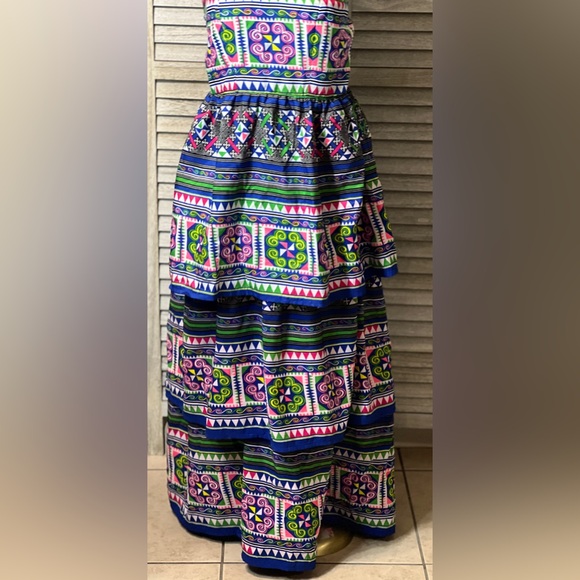 Vintage One of a Kind Geometric Artsy Print Ruffled Halter Backless Maxi Dress - Picture 7 of 13